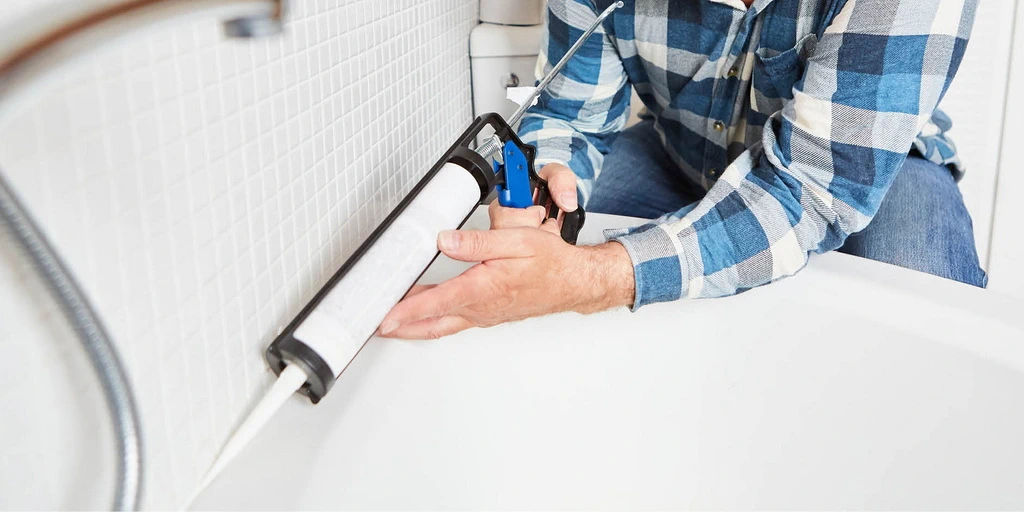 Professionelle Silikonverfugung baden